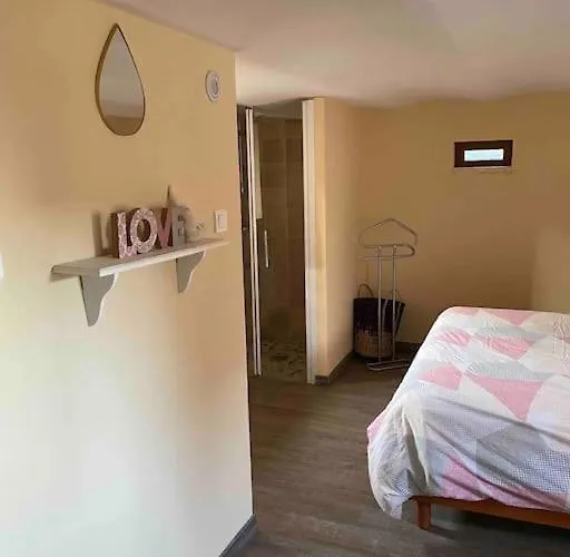 Prázdninový dům Le Petit Gite Nature Hadol